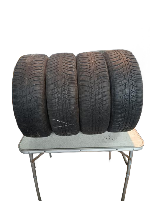 4 gomme BRIDGESTONE BLIZARK 185/65 R15 88T INVERNALI M +S battistrada 5mm DOT2014 prezzo 150€