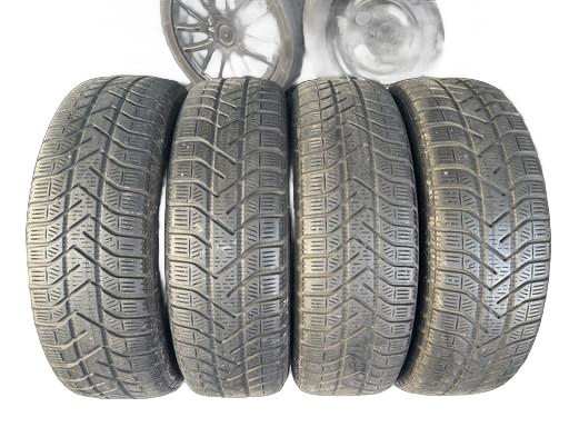 4 gomme PIRELLI SNOW CONTROL  175/70 R14 88T  invernali m+s battistrada 5.5mm mm DOT2015 prezzo 140€