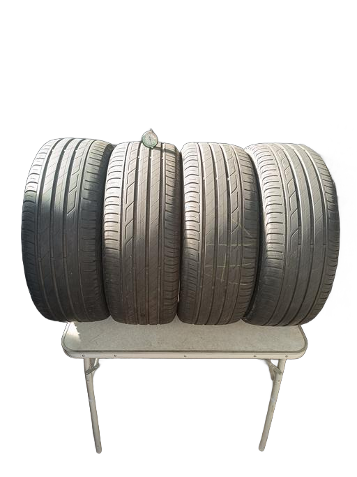 4 gomme BRIDGESTONE TURANZA 215/55 R17 94V ESTIVE battistrada 5mm DOT2018 prezzo 190€