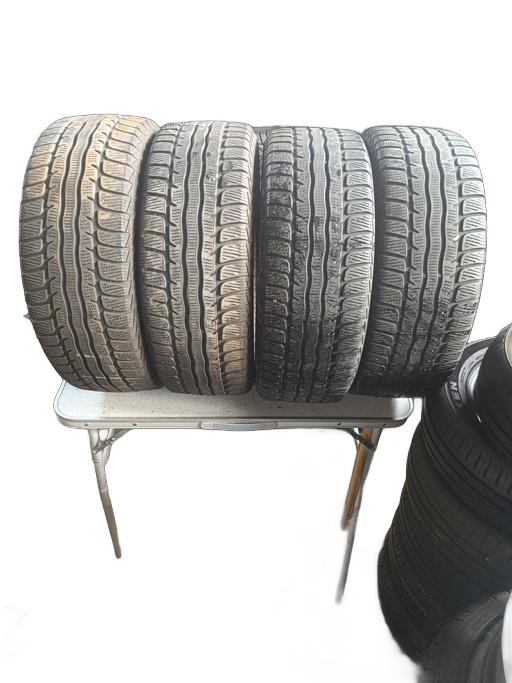 4 gomme FORMULA WINTER 205/55 R16 91T INVERNALI M+S battistrada 5mm DOT2016 Prezzo 180€