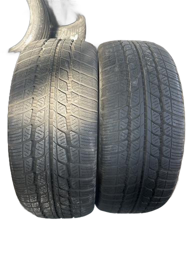 2 gomme SUNNY SNOW MASTER 215/50 R17 95V INVERNALI M+S battistrada 4.5mm DOT 2013 Prezzo 70€