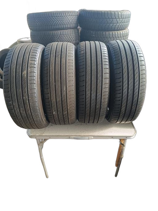 4 gomme KLEBER DINAXER 205/55 R17 95V ESTIVE battistrada 5mm DOT2020 prezzo 200€