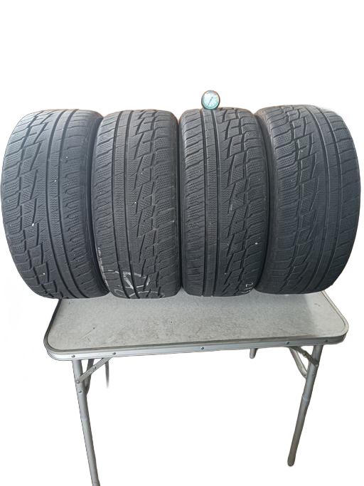 4 GOMME MATADOR SIBIR SNOW 215/45 R16 90V INVERNALI battistarda 6.5mm DOT2018 prezzo 200€