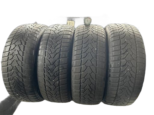 4 gomme UNIROYAL WINTEREXPERT 185/55 R15 82T INVERNALI M+S battistrada 5mm DOT2021 prezzo 160€