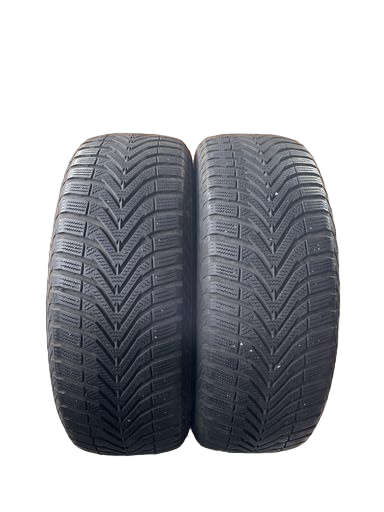 2 gomme VREDESTEIN SNOWTRAC 205/55 R17 95H INVERNALI M+S battistrada 5mm DOT2017 prezzo 110€